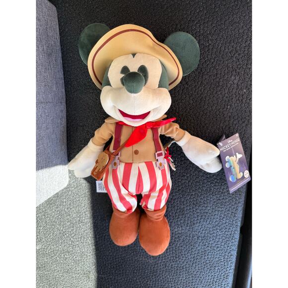 Mickey Mouse: The Main Attraction Plush - Picture 1 of 2